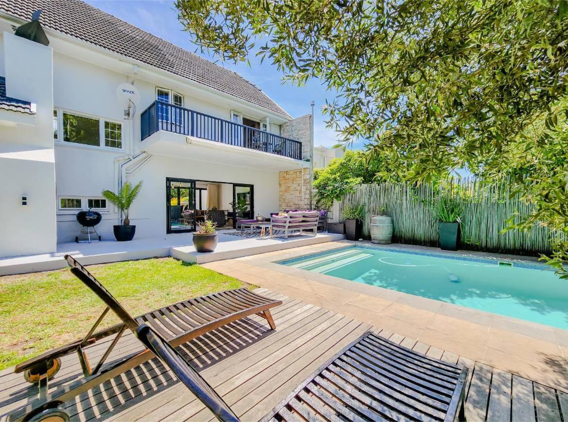 Lavenham 5 Bedroom, Rondebosch *