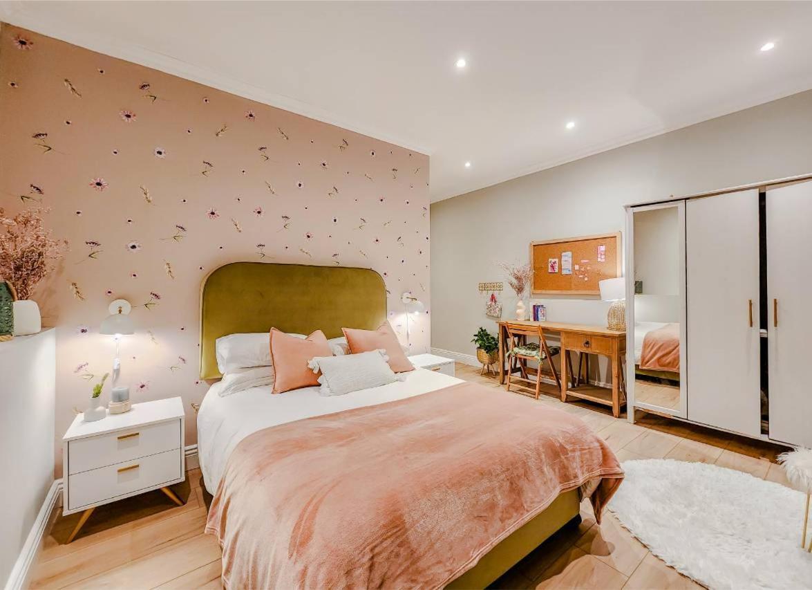 Casa de férias Lavenham 5 Bedroom, Rondebosch *